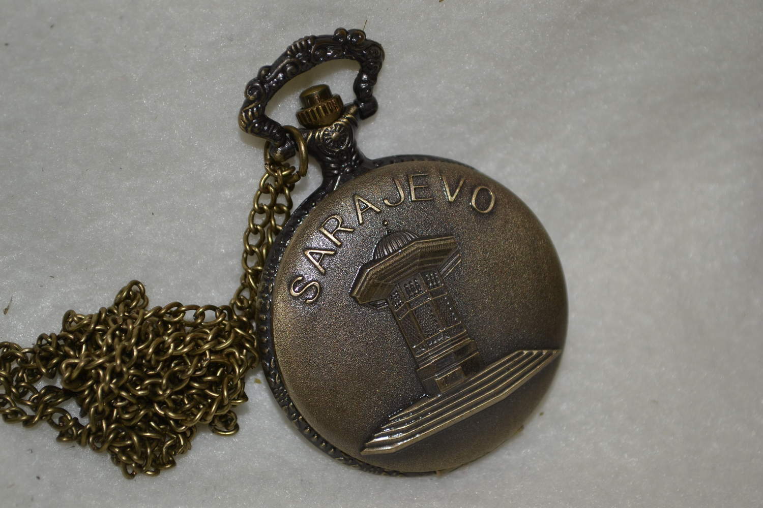 Sarajevo Bosnien Hercegovina Fickur (Quartz) Halsband Ny