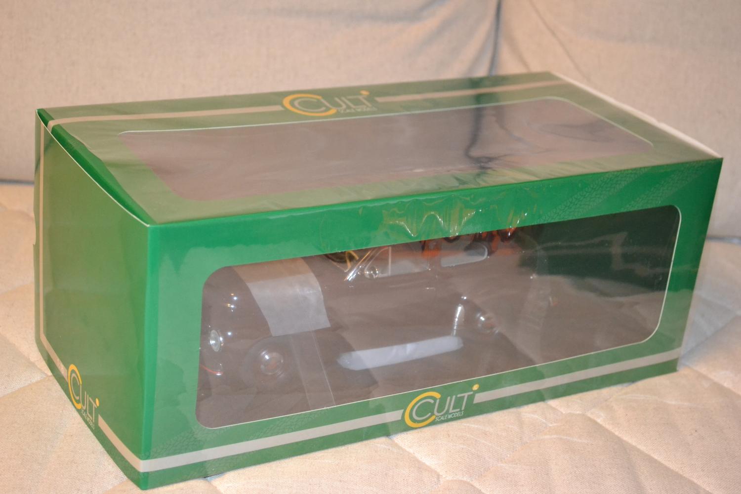 Volvo PV444 1947 Brun 1:18 Cult-Scale Models 24cm CULT Ny