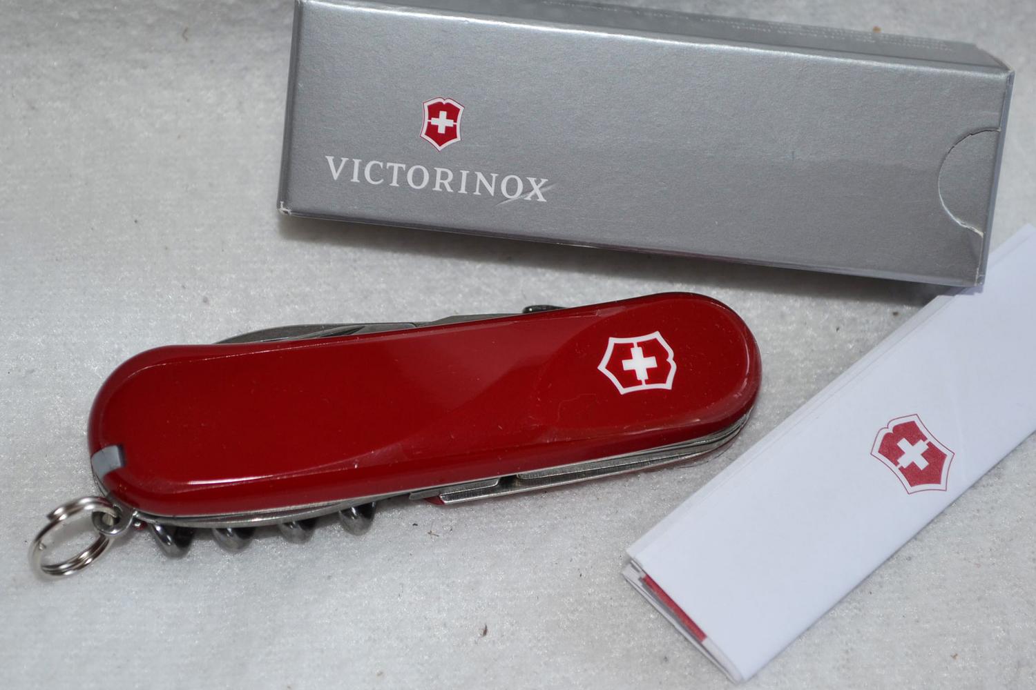 Evolution S101 Fickkniv Victorinox 8,5cm M Funktioner Röd Ny