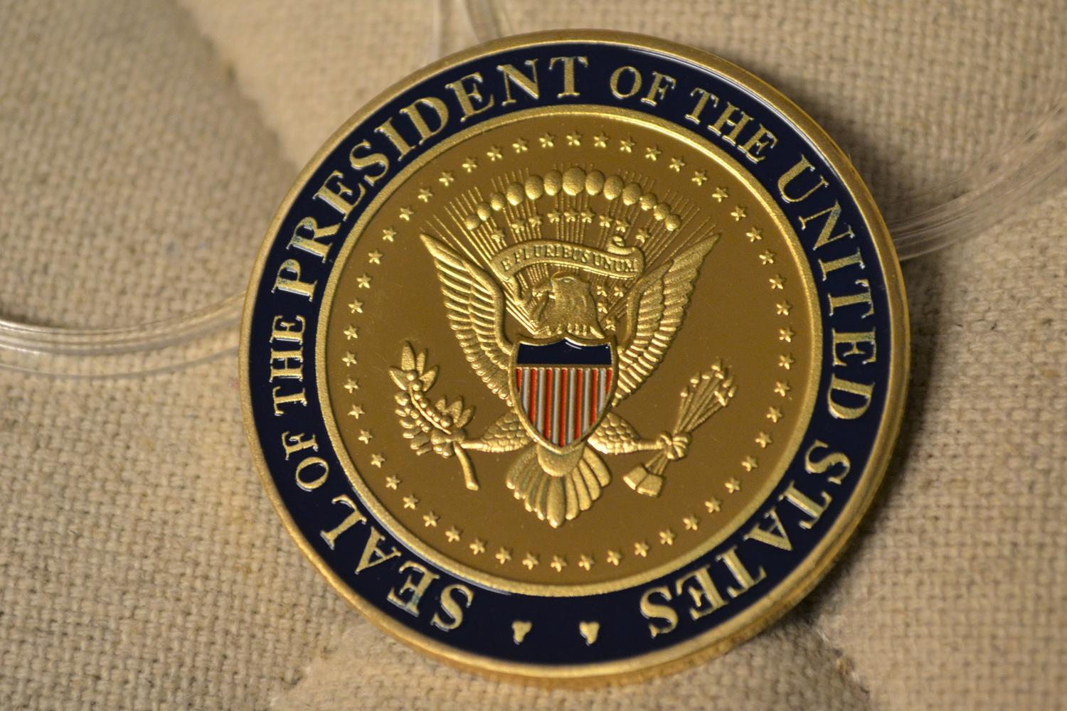 Seal of the President Trump Mynt USA Guldplätering 4cm Ny