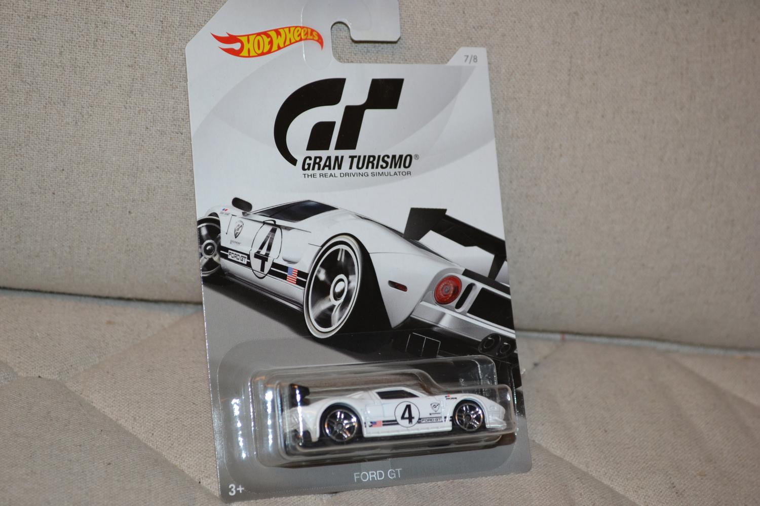 Ford GT #4 Vit Racing 1:64 Hot Wheels (Gran Turismo Racing) 7cm