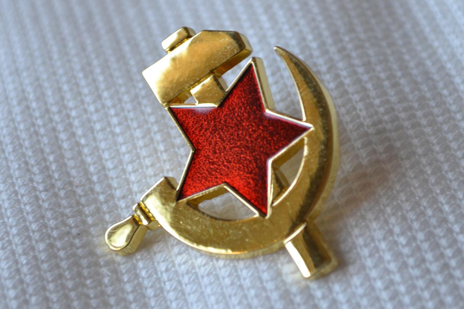 Hammaren och Skäran Stilren Sovjet CCCP Guld m. Emalj Brosch Pin 3cm Ny