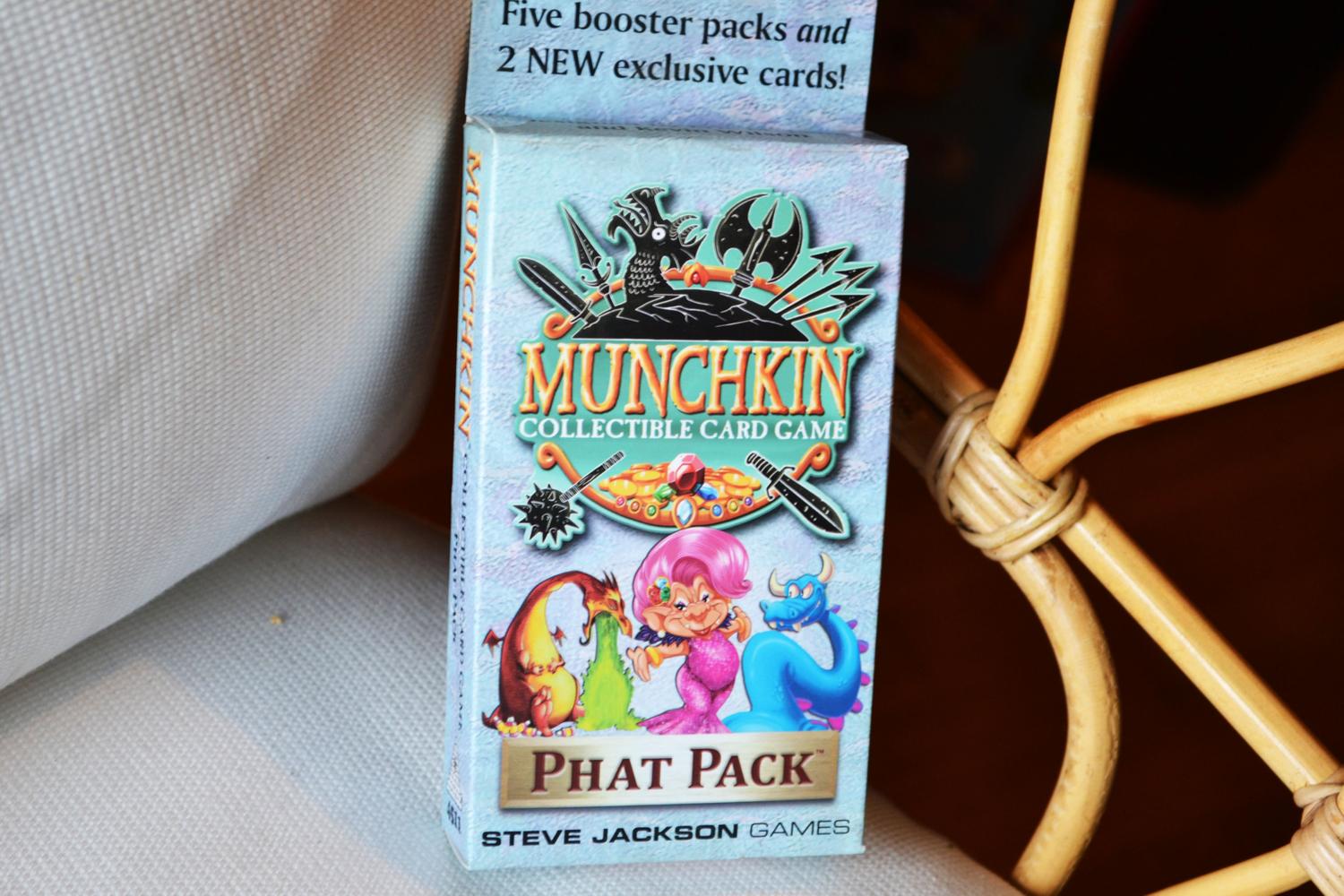 Munchkin CCG: Phat Pack (5st Booster + 2 extra kort) Ny