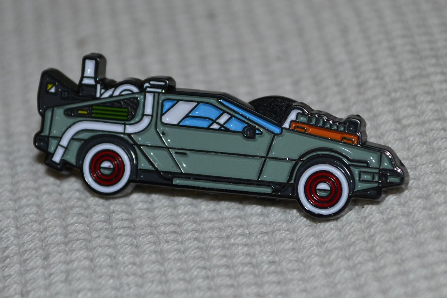 Dolorean Sida 50-tal Tillbaka till Framtiden m. Emalj Brosch Pin 4cm Ny