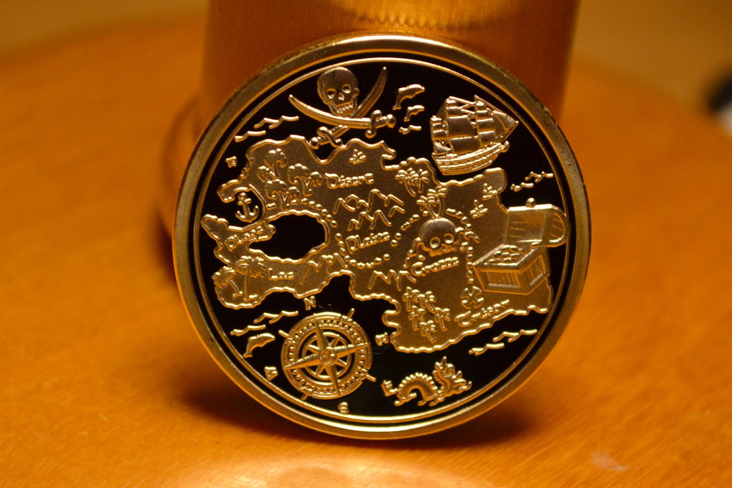 Piratmynt m Skattkarta Mynt 30mm (m. Färg) Guld Plätering Ny