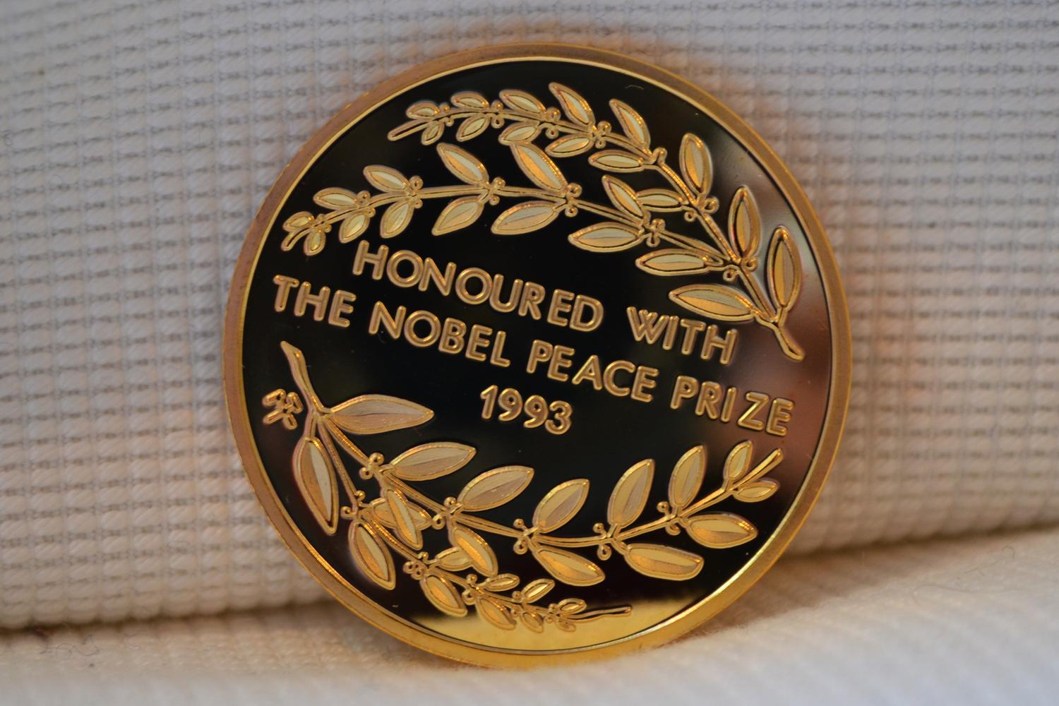 Nelson Mandela Sydafrika Mynt 4cm Guldplätering Ny