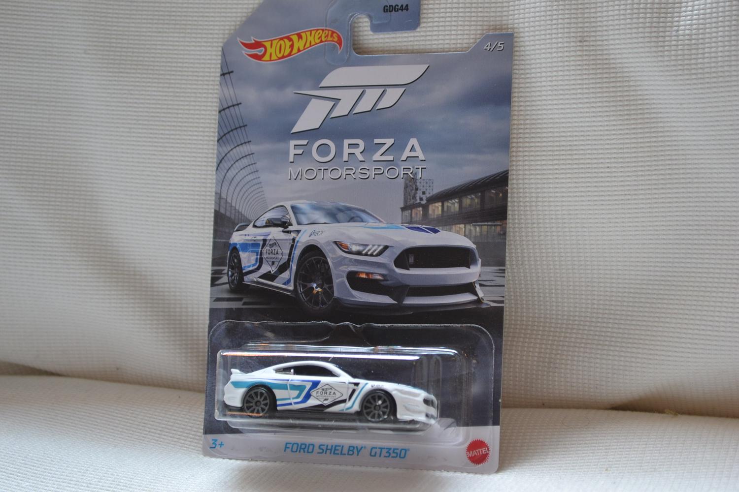 Ford Shelby GT350 Vit 1:64 Hot Wheels (Forza Motorsport XBOX) 7cm Ny