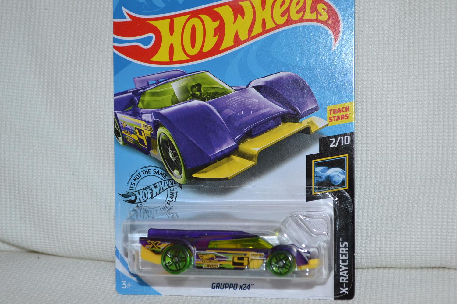 Gruppo x24 1:64 Hot Wheels (USA Long card 2018) Ny