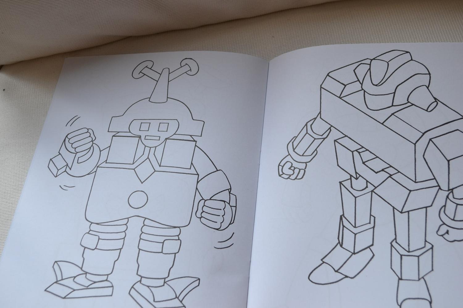 Målarbok Robots Robotar A4 16sidor Barn Ny