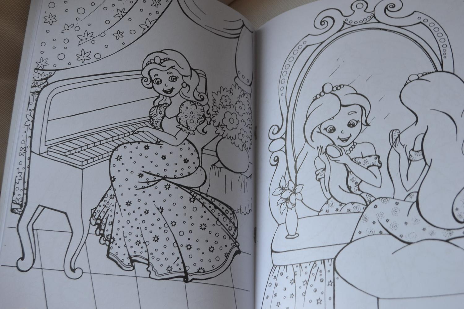 Målarbok Princesses Prinsessor Snö A4 16sidor Barn Ny