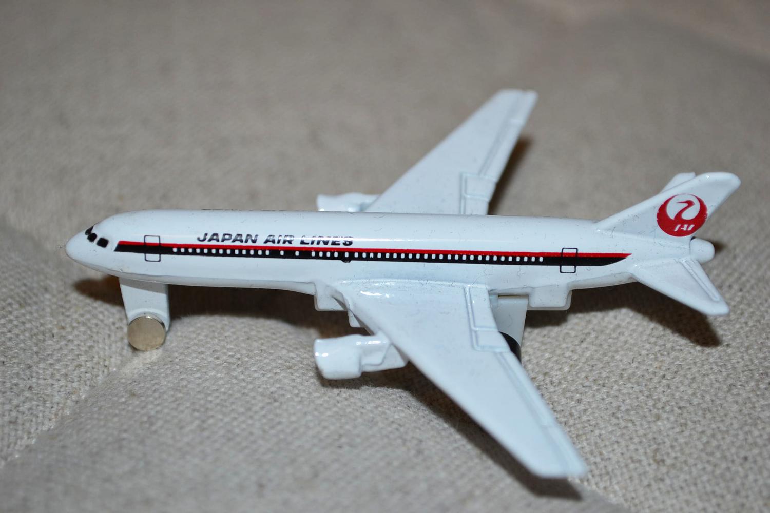 Litet Flygplan Japan Airlines Metall 8cm Ny