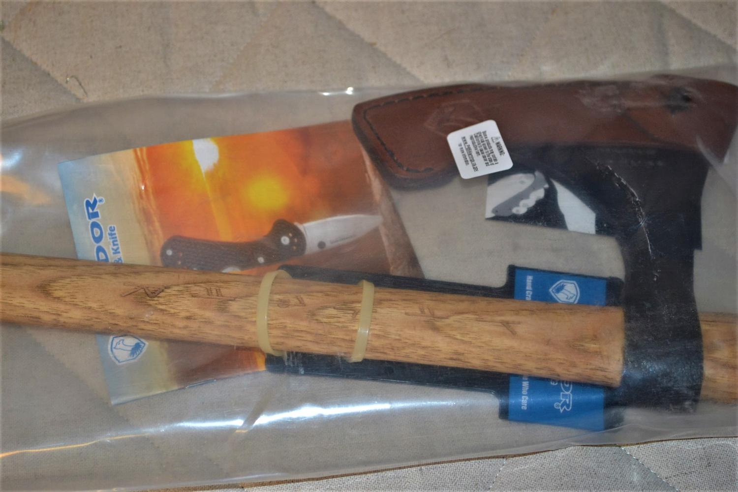 Valhalla Viking Yxa Battle Axe m. Runor Condor 76/30cm Ny