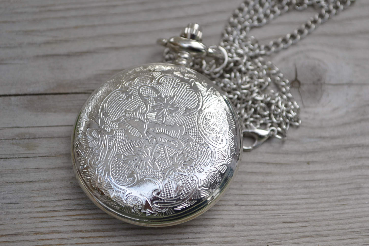 Klassisk Tv-Spel Kontroll NES Retro Fickur Quartz klocka (Silverpläterad) Ny