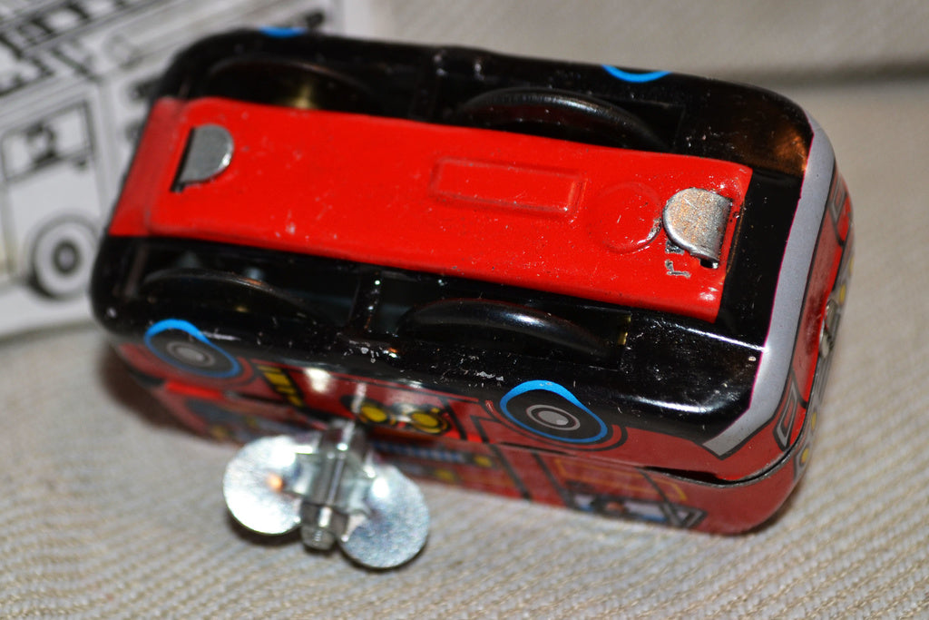 Windup Brandbil Röd Plåtleksak m. Ask Vintage Stil Ny