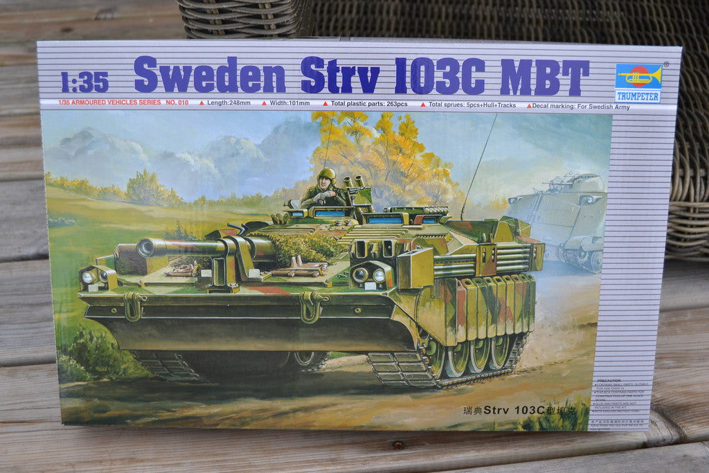 STRV 103 C MBT 1:35 Trumpeter Svensk Pansarvagn Ny