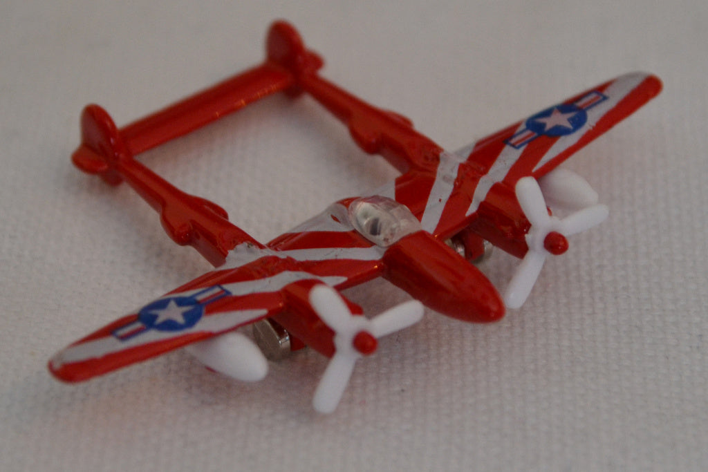 P-39 Airacobra Röd USA Flygplan 5cm Andra Världskriget WW2 P