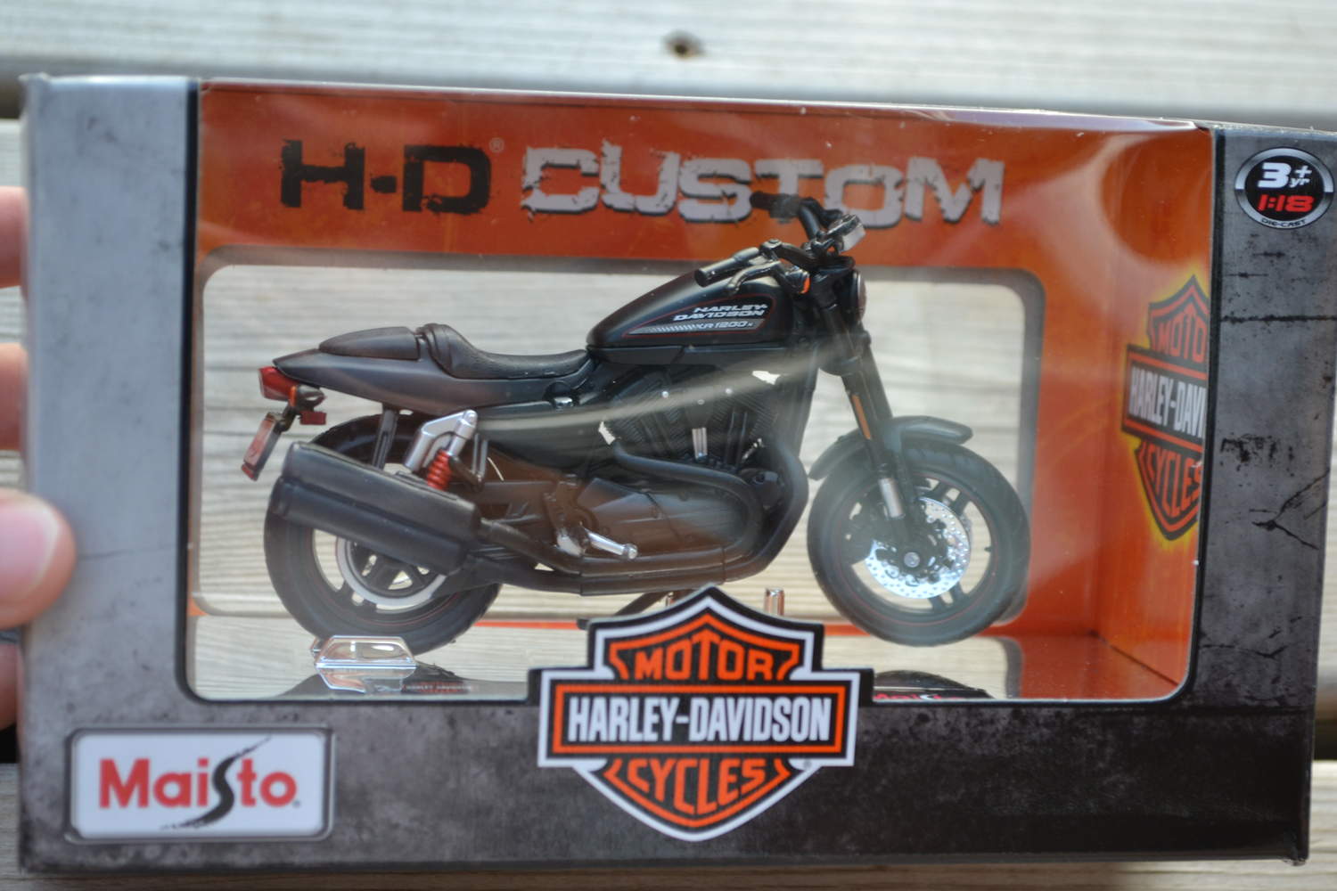 2011 XR1200X Svart Harley Davidson 1:18 Maisto (Series 35) Ny