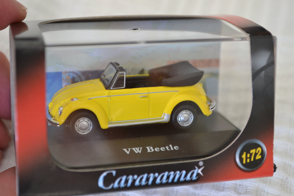Volkswagen Bubbla Cabriolet Öppet Tak Gul 1:72 Cararama Hong