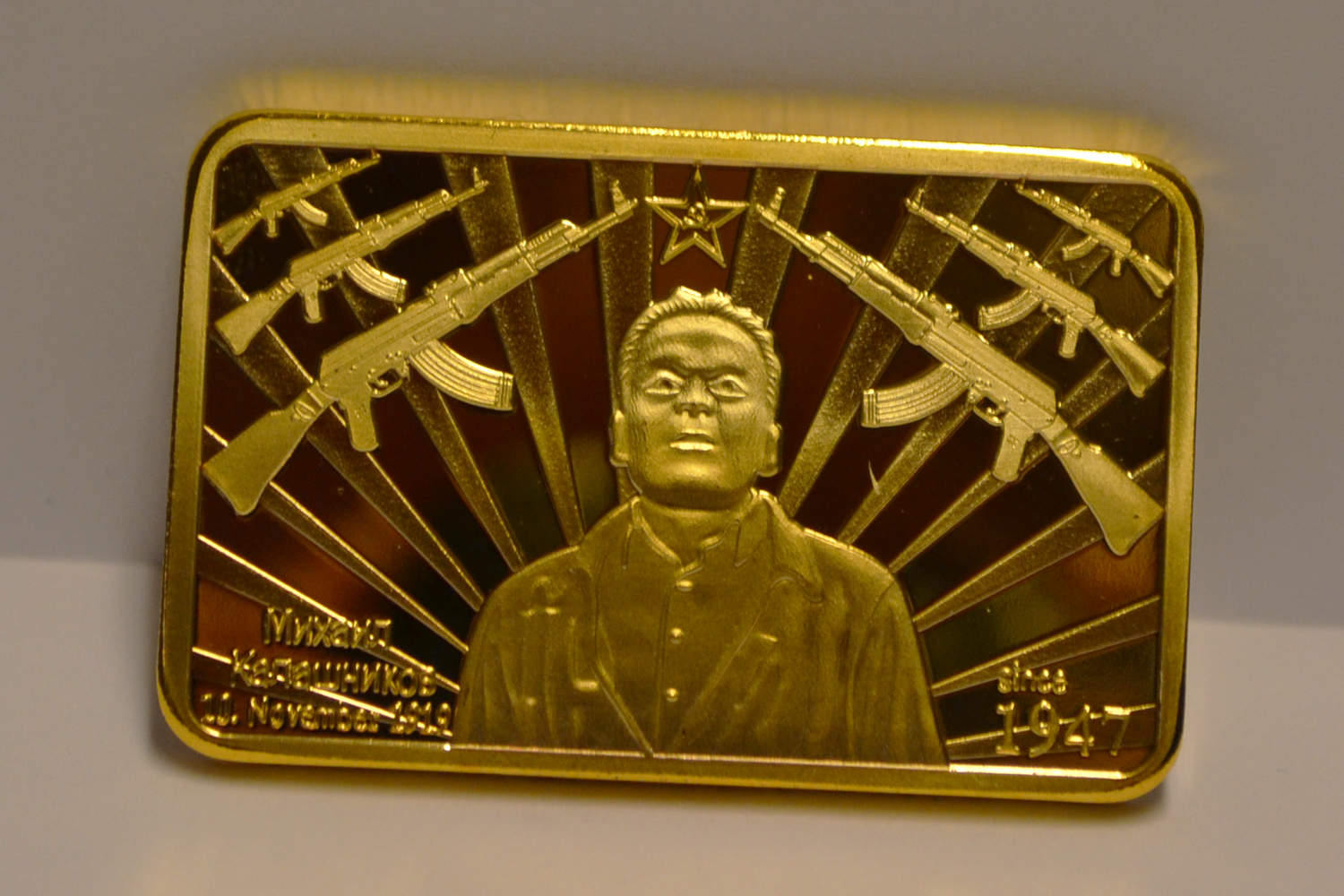 AK47 Kalashnikov Ryssland CCPR Tacka Mynt (Guld Plätering) Ny