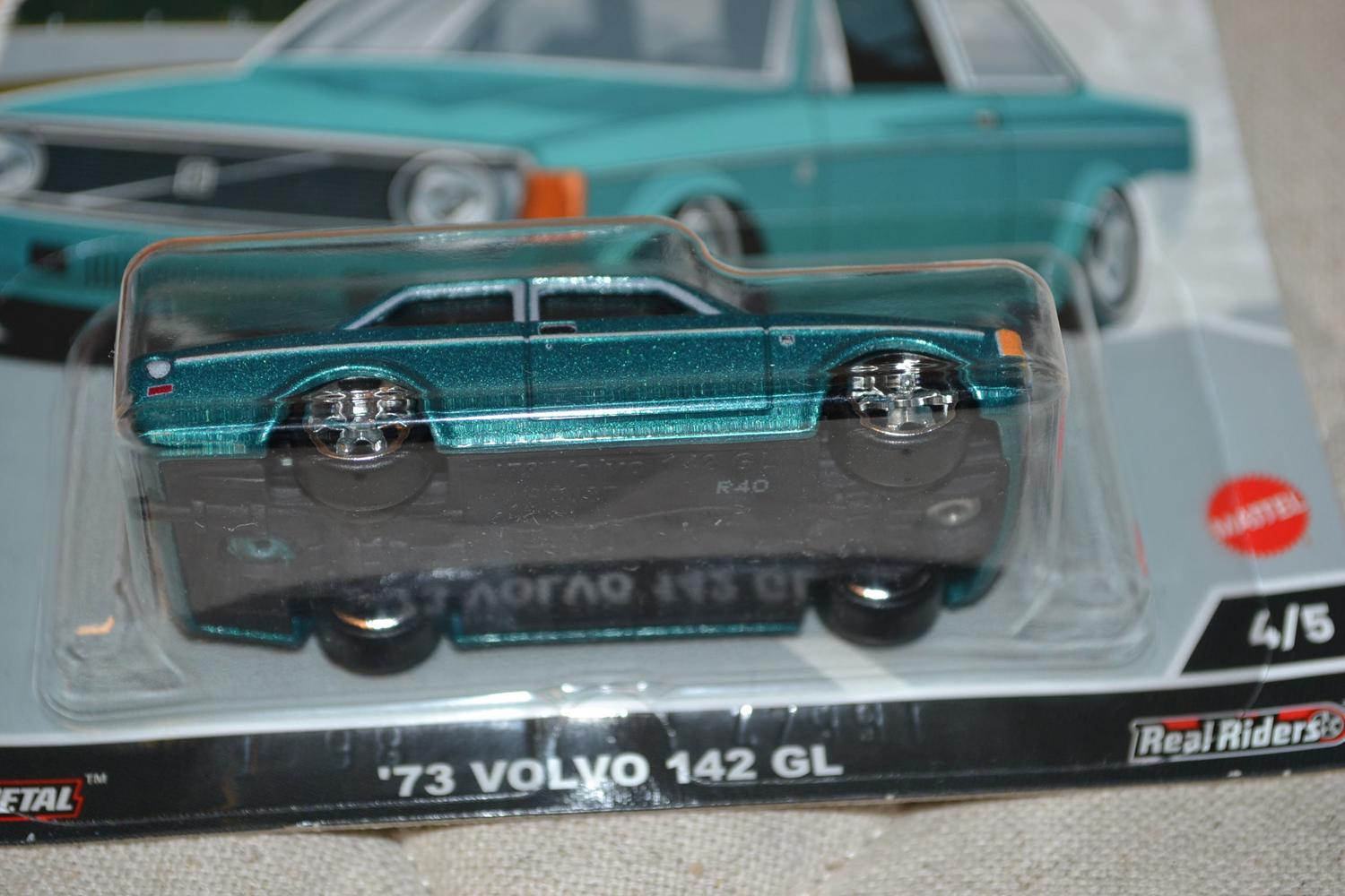 Volvo 142 GL 1973 1:64 Hot Wheels Grön/Blå 7cm Ny