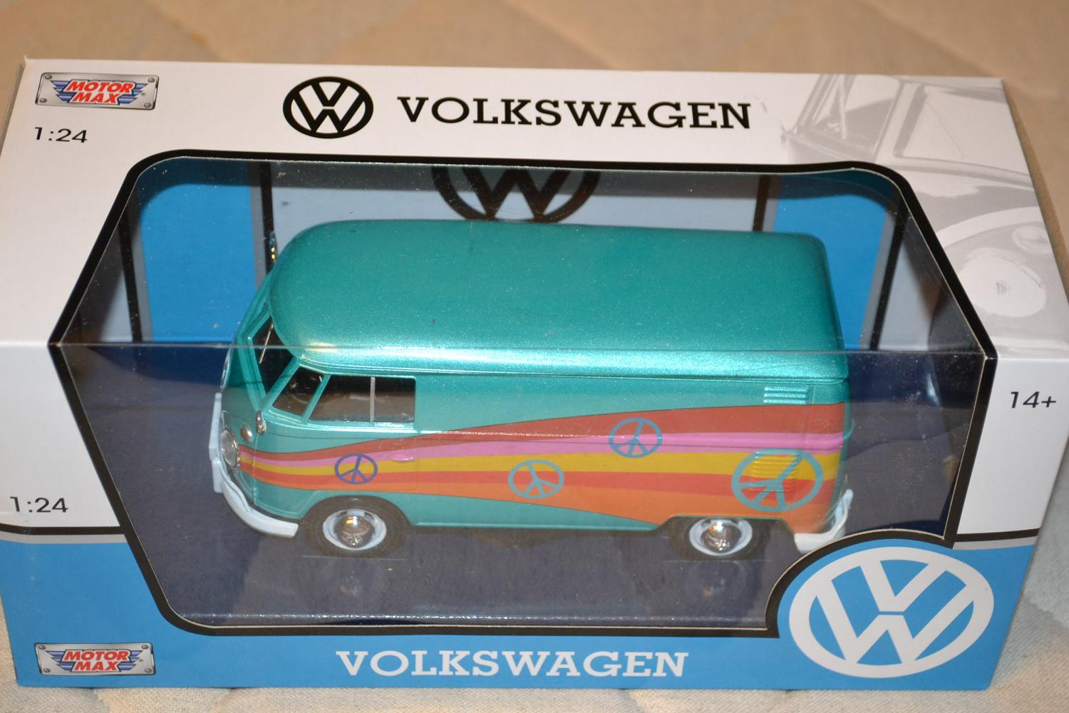 VW T1 Volkswagen Folkbuss Turkos m. Peace Märken 1:24 Motormax 18cm Ny