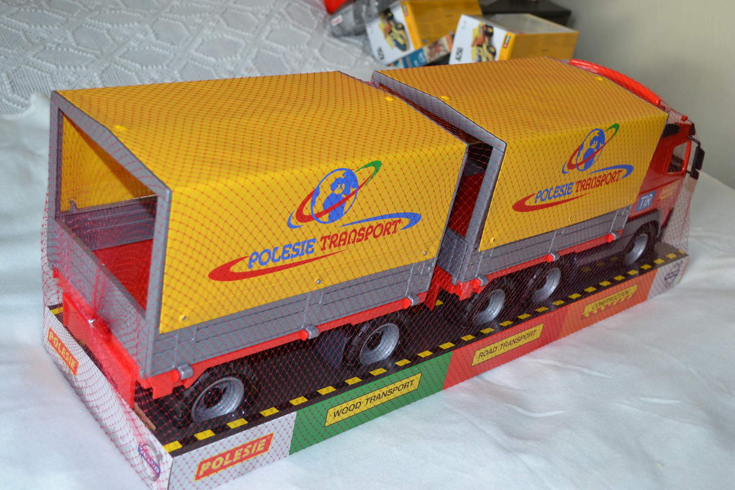 Volvo Lastbil Täckt Flak m. Släp 1:16 Polesie 77,5cm Ny