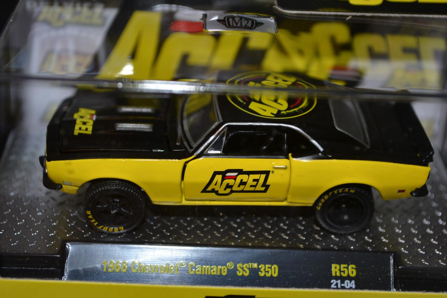 1968 Chevrolet Camaro SS 350 Svart/GUL 1:64 M2 Machines (Auto-Meets 56) 7cm Ny