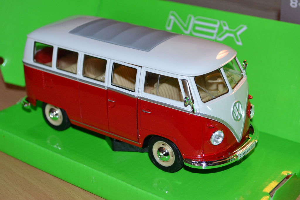 1962 Volkswagen Buss Klassisk 1:24 Welly Röd/Vit Nex 17cm Ny