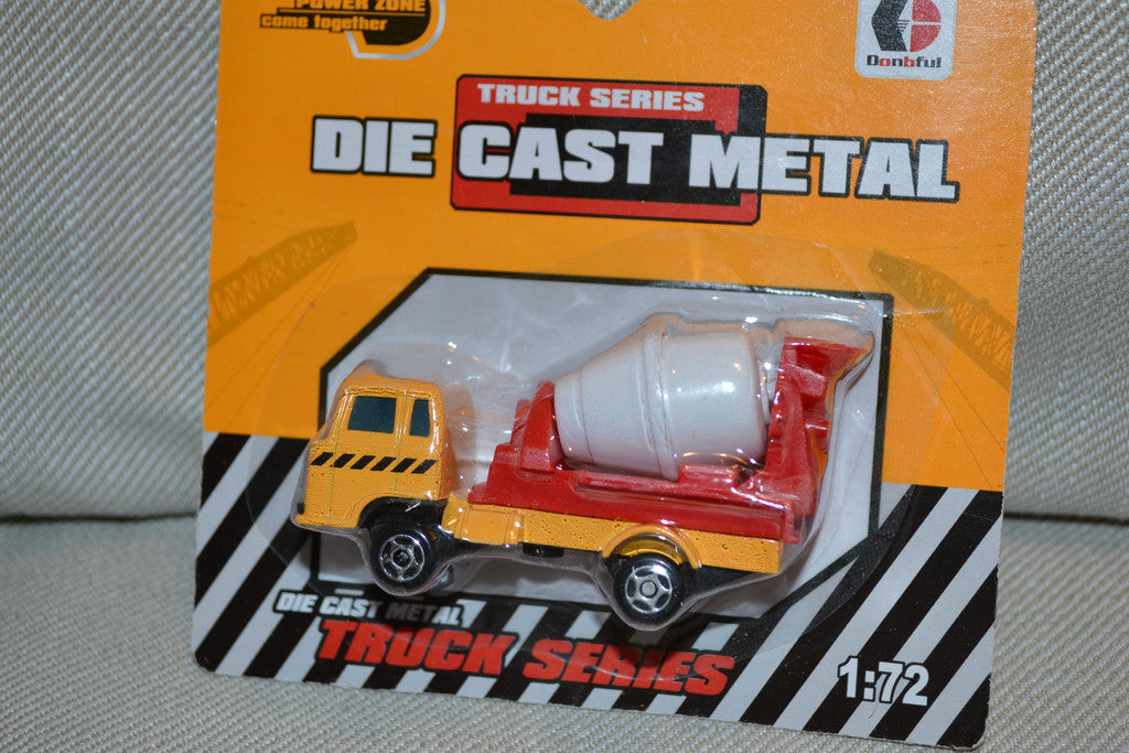 Cementbil Orange 1:72 (Arbetsfordon) 7,5cm Bil Ny