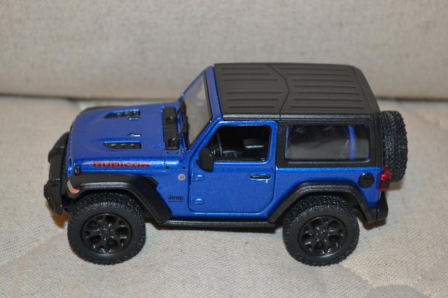 Blå Jeep Wrangler Rubicon Hard Top 2017 1:34 Kinsmart 13cm Ny