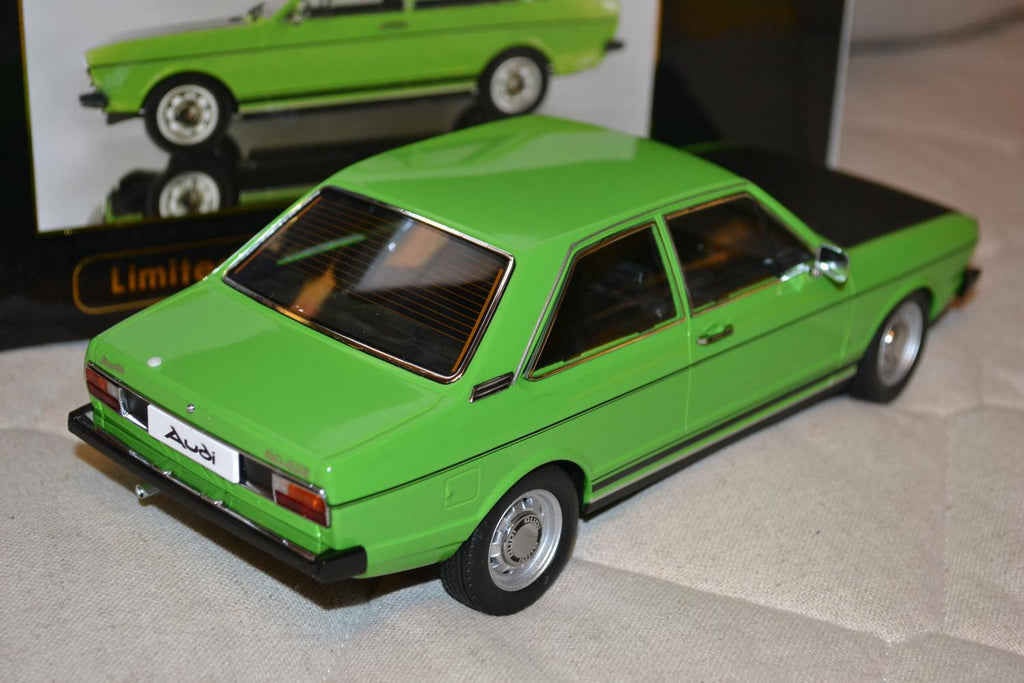 AUDI 80 GT/E B1 1975 Grön 1:18 KK Scale 23cm Ny