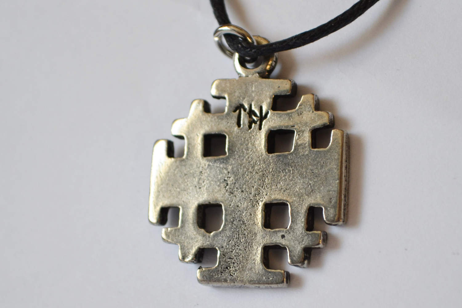 Jerusalem Kors Små Halsband Viking (Tenn Handgjord) Smycke Ny