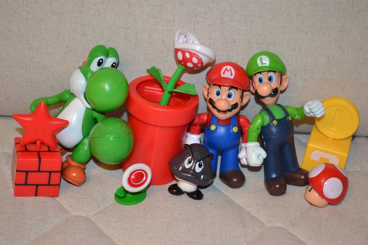 Figurer & Tillbehör Super Mario 13st Delar 11cm Ny