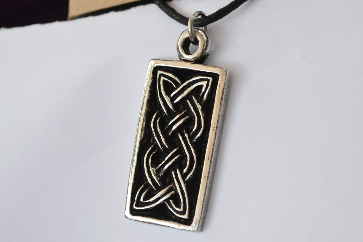 Bricka m. Keltiska Knutar (Piktisk) Halsband Viking (Tenn Handgjord) Smycke Ny