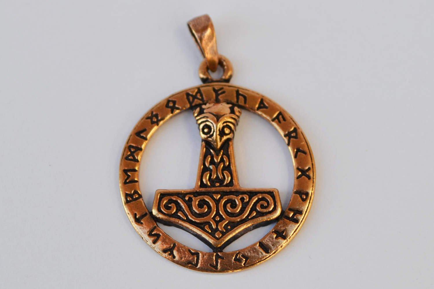Torshammare m. Runor Futhark Rund Viking (Brons) Halsband Smycke Hänge Ny