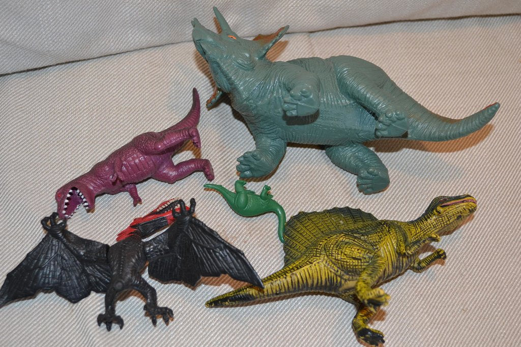 5st Blandade Dinosaurier (Triceraptos, rex, Flygare mfl) Din