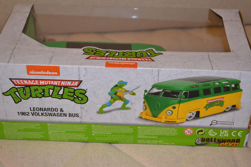 1962 Volkswagen Folkbuss T1 TMNT m. Figur 1:24 Jada 20cm Ny