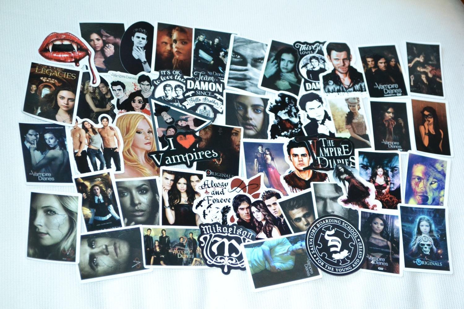 The Vampire Diaries 50st Klistermärken 8-6cm Ny