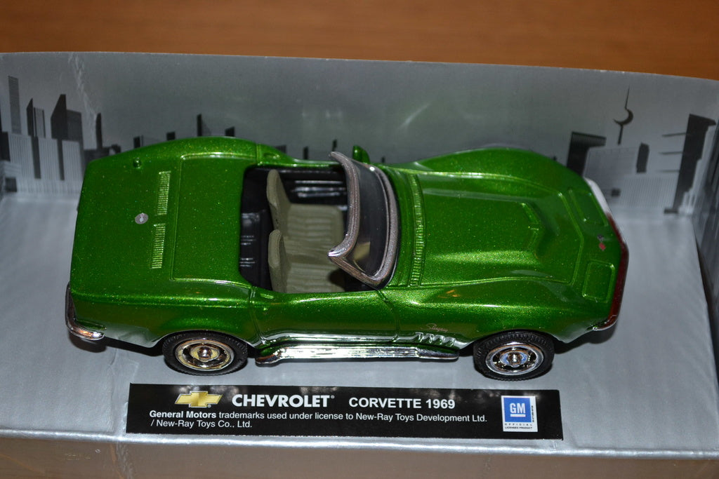 Chevrolet Corvette 1969 1:43 GM Grön Metallic 11cm Ny