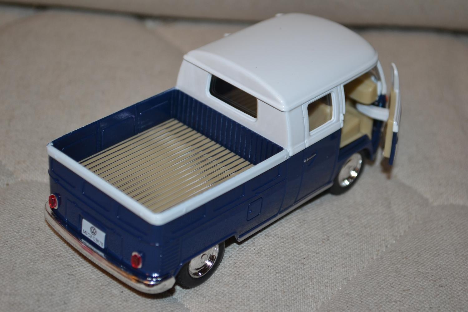Blå Volkswagen Folkbuss Double Cab 1963 1:34 Kinsmart 13cm Ny