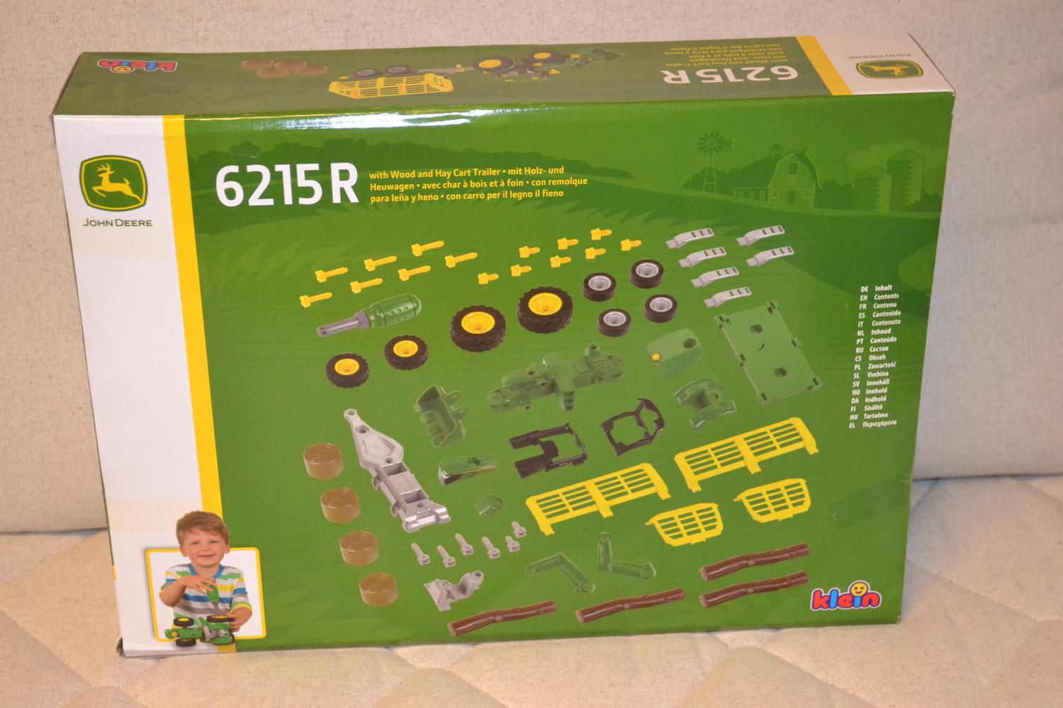 John Deere Traktor m. Vagn TIllbehör 6215 R Klein Set 59cm Ny