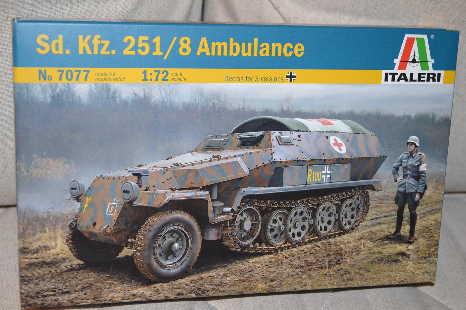 SD.Kfz 251/8 Ambulance 1:72 Italeri Plastbyggsats Fordon WW2 Tysk Ny