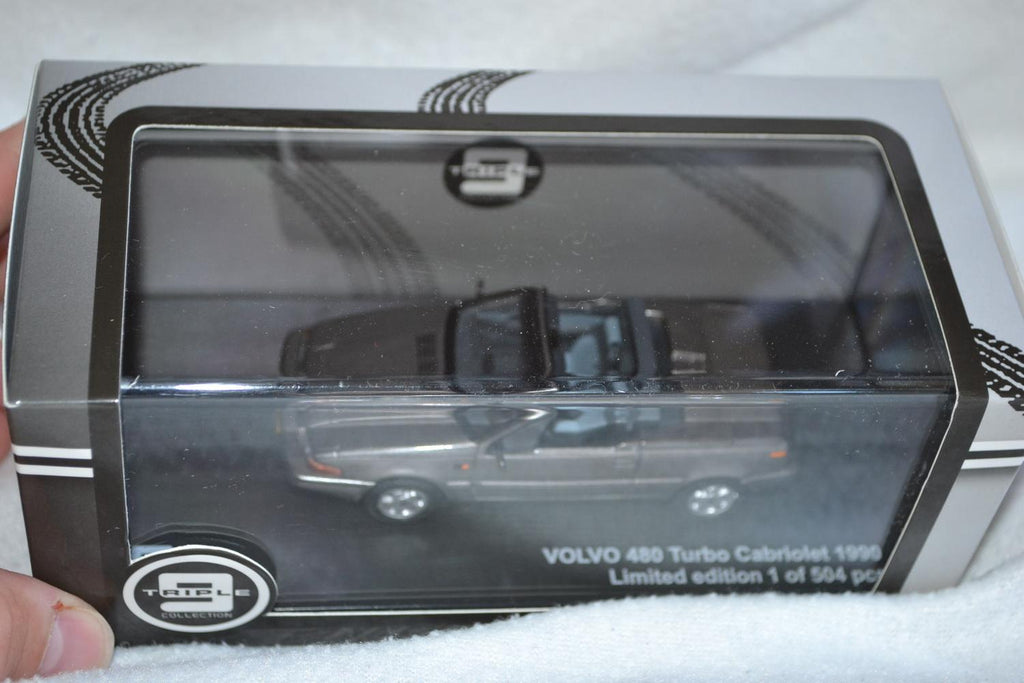 Volvo 480 Turbo Cabriolet 1990 Grå/Silver Metallic 1:43 Triple 9 Ny