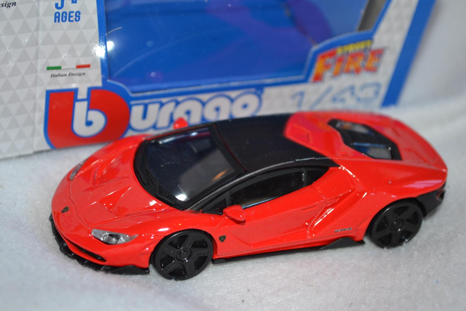 Lamborghini Centenario Röd 1:43 Burago (Street Fire) 10cm Ny