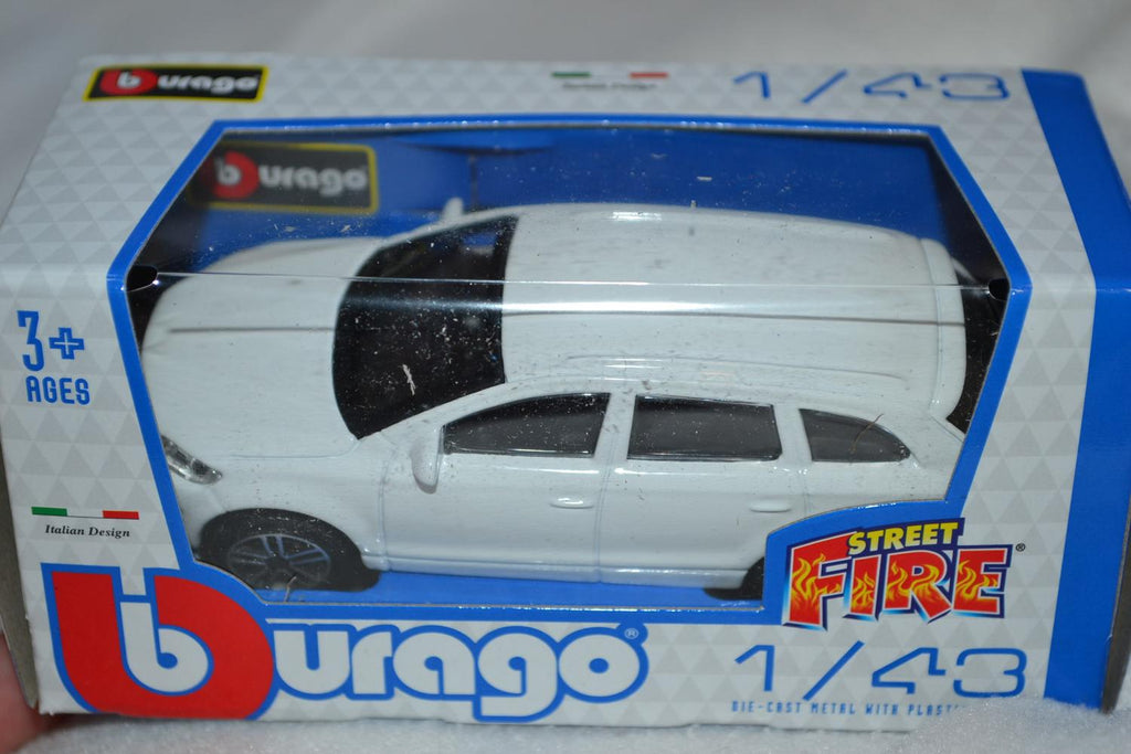 Audi Q7 2011 Vit 1:43 Burago (Street Fire) 10cm Ny