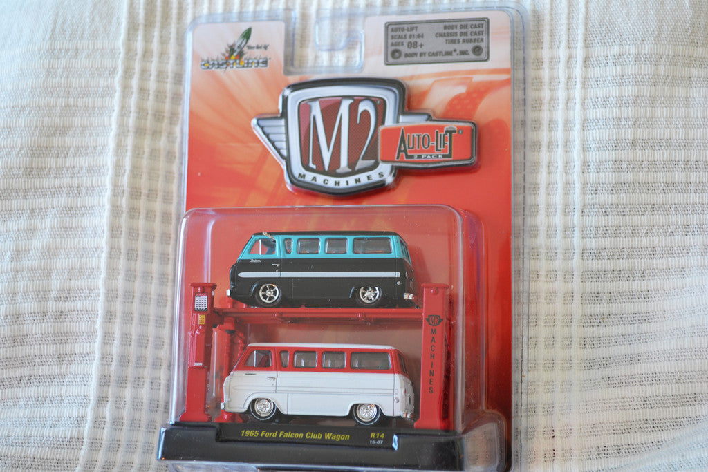 2st Ford Falcon Club Wagon + Billyft 1:64 M2 Machines (Auto