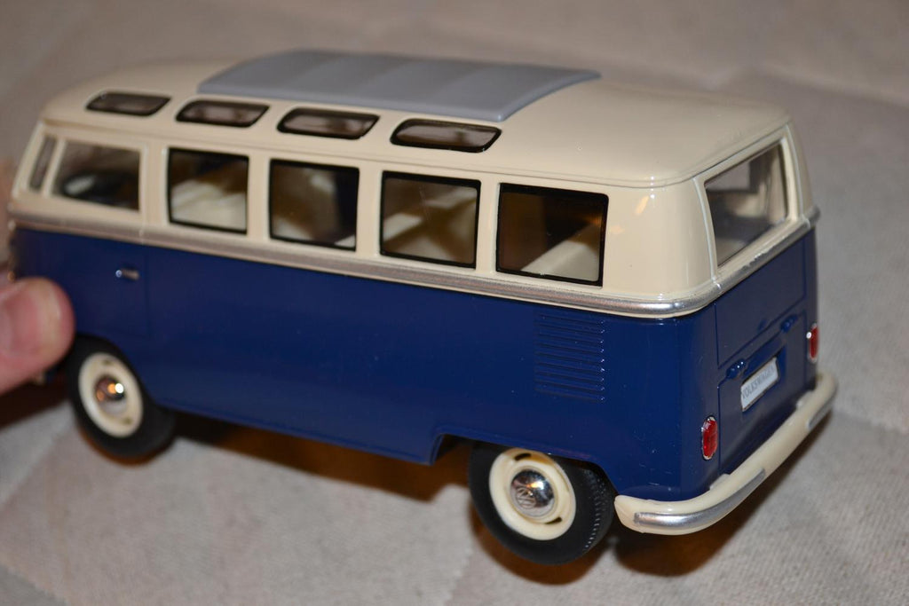Volkswagen Samba Buss Blå/Creme 1962 1:24 Kinsmart 18cm Ny