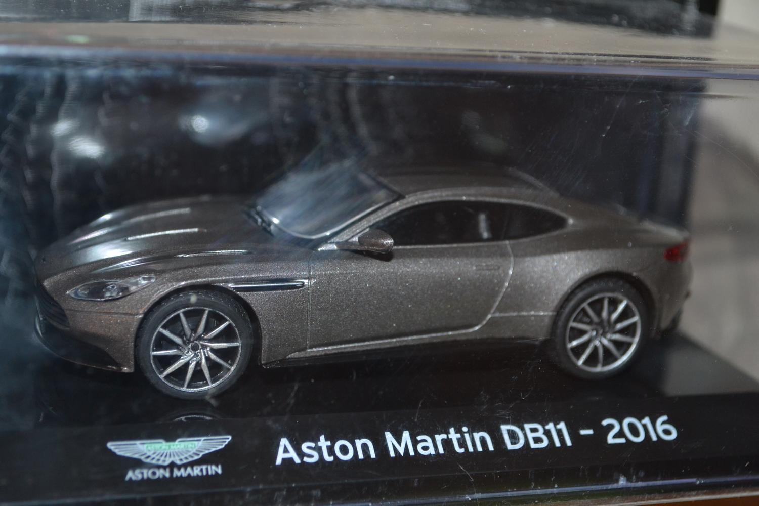 Aston Martin DB11 2016 Grå 1:43 DeAgostini 11cm Ny