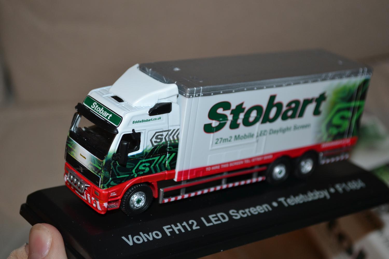 Volvo FH12 Lastbil Grön/Röd/Vit Stobart 1:76 DeAgostini 10,5cm Ny