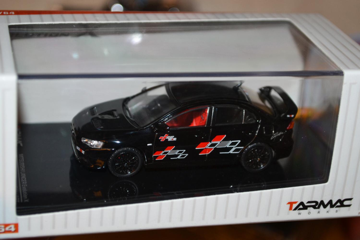 Mitsubishi Evo X Ralliart Svart 1:64 Tarmac 7cm Ny